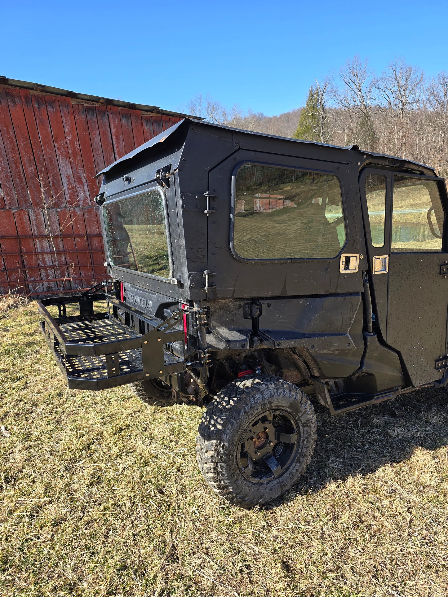 PIONEER 1000-5 REAR CAB