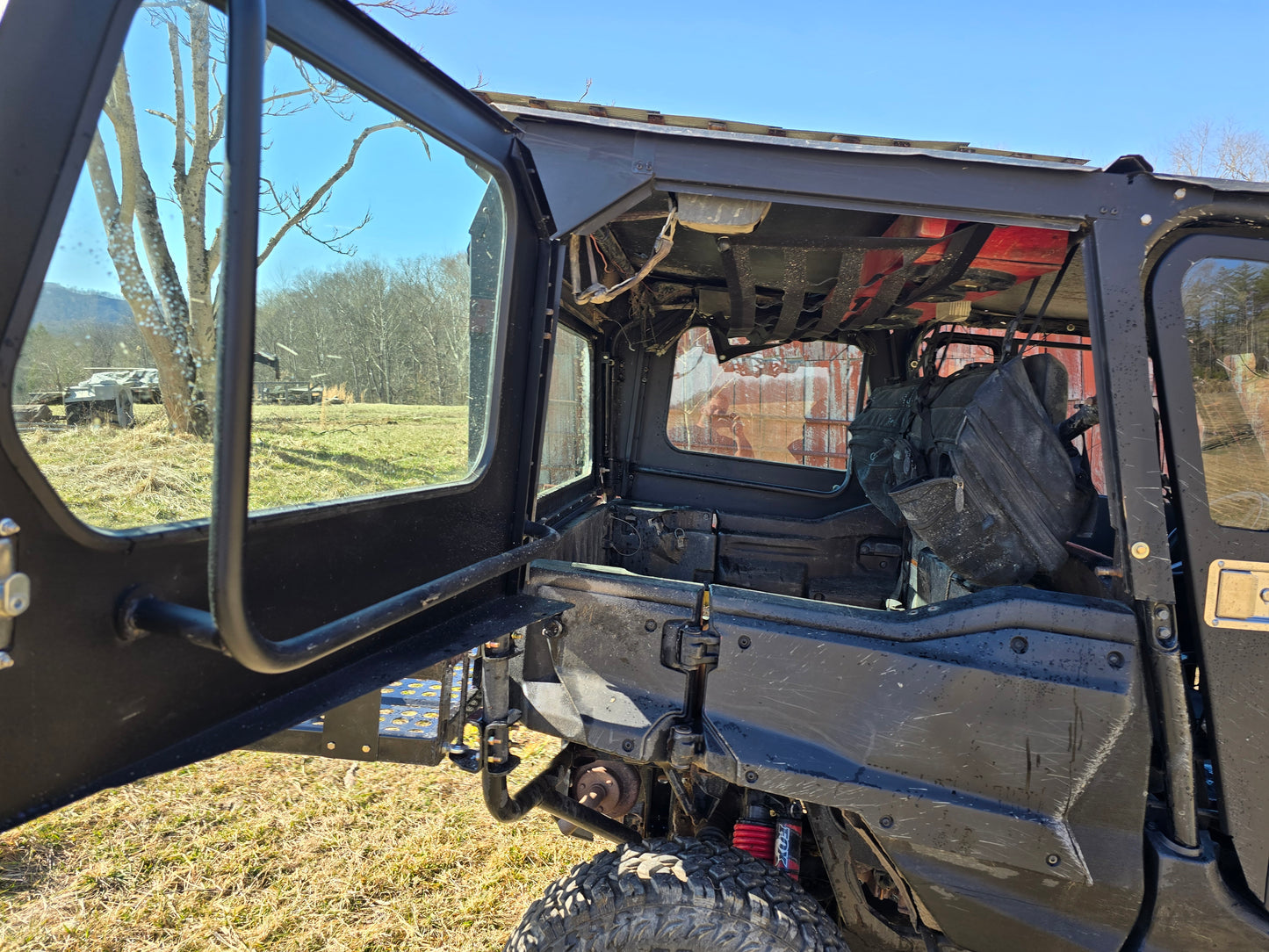 PIONEER 1000-5 REAR CAB