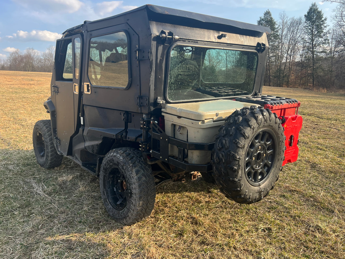 SPARE TIRE MOUNT