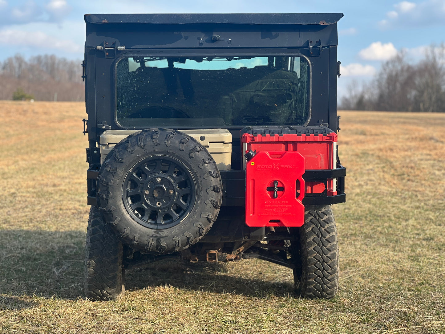 SPARE TIRE MOUNT
